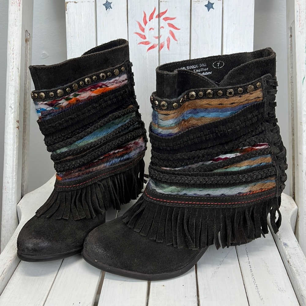 ⭐️Naughty Monkey suede leather fringe boho booties size 7